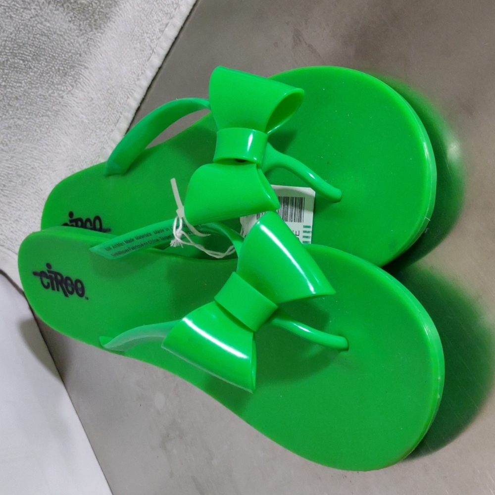 Women's Size XL 5/6 Circo Flip Flops